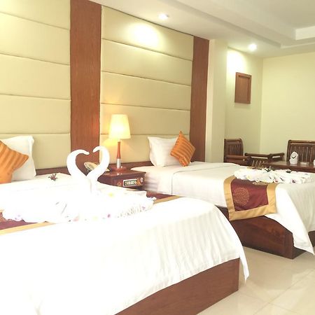 Huang Ting Hotel Пном Пен Екстериор снимка