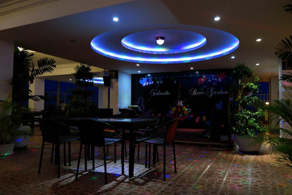 Huang Ting Hotel Пном Пен Екстериор снимка