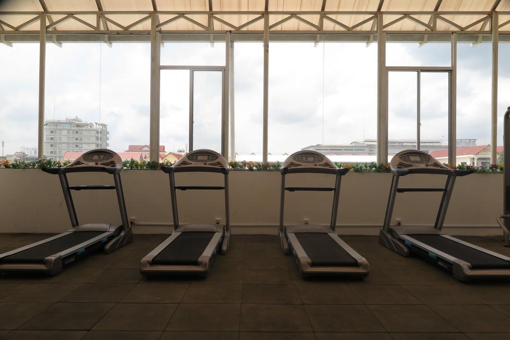 Huang Ting Hotel Пном Пен Екстериор снимка