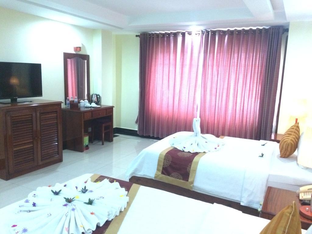 Huang Ting Hotel Пном Пен Екстериор снимка