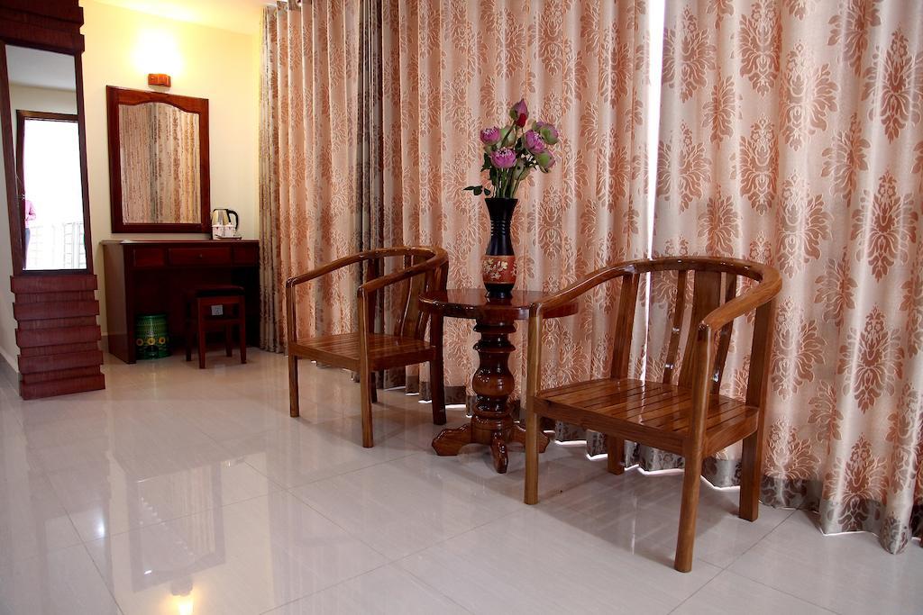 Huang Ting Hotel Пном Пен Екстериор снимка