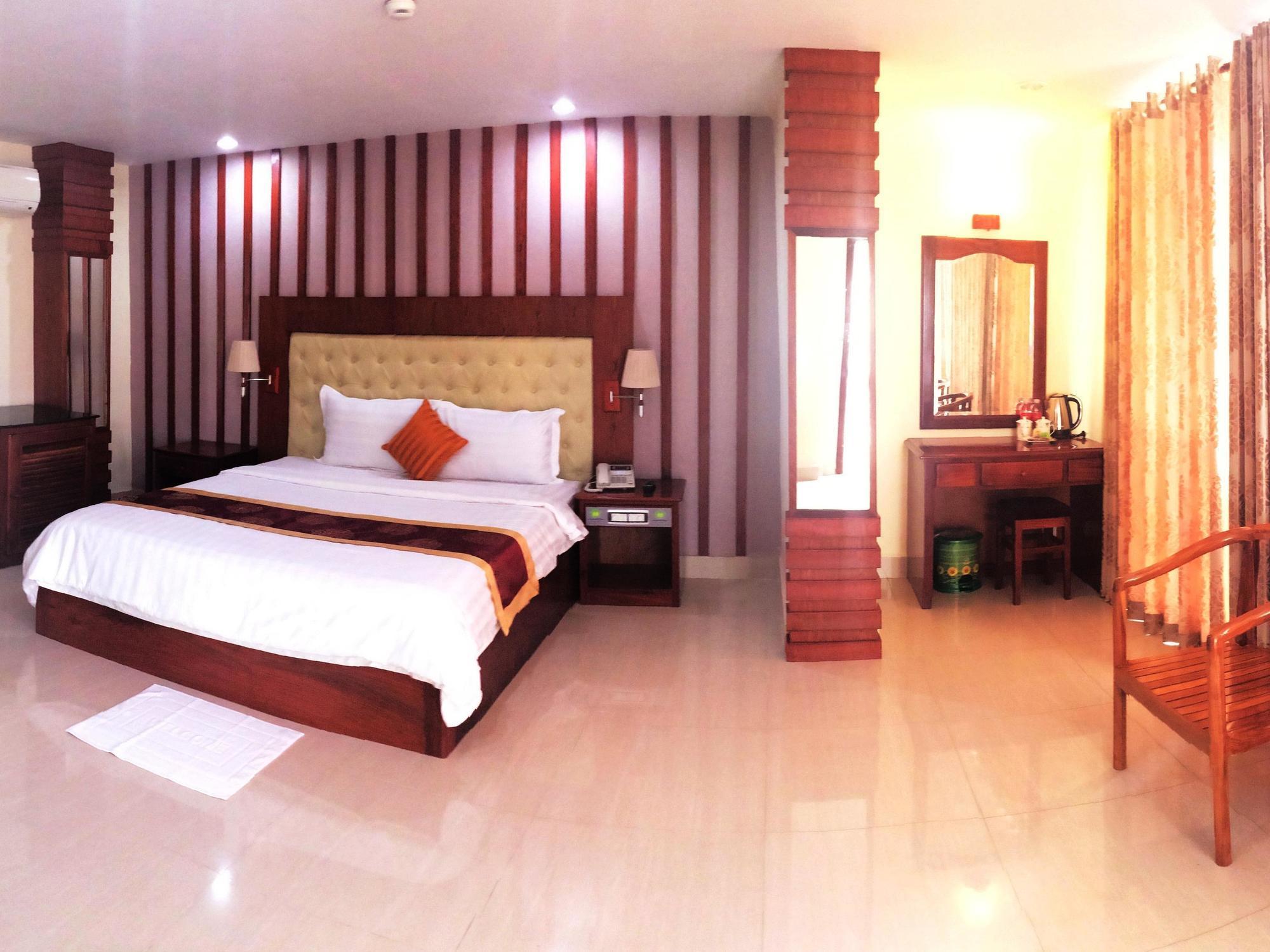 Huang Ting Hotel Пном Пен Екстериор снимка